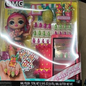 L.O.L.‎ Surprise! Pink and Green Doll Accessories Set